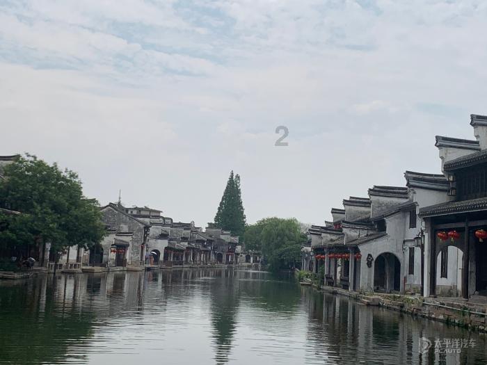 迷路的逃学女孩
